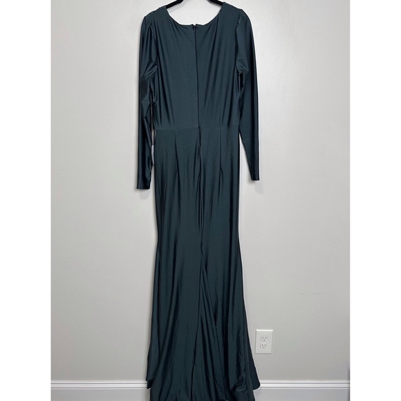 CYNTHIA & SAHAR YASMEEN · STYLE CS102 · LUXE STRETCH SATIN Evergreen Large - Picture 7 of 9